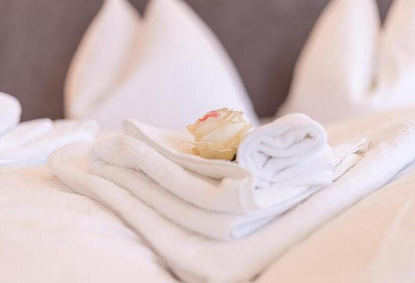 Номер Стандарт с Балконом, Tyrol