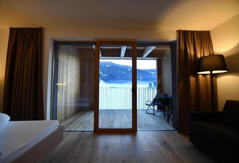 Семейный Номер Deluxe, Tyrol