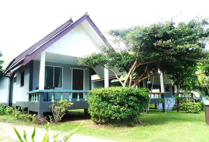 Standard-bungalow, Lanta Palm Beach Resort , Beach Bungalow   Koh Lanta