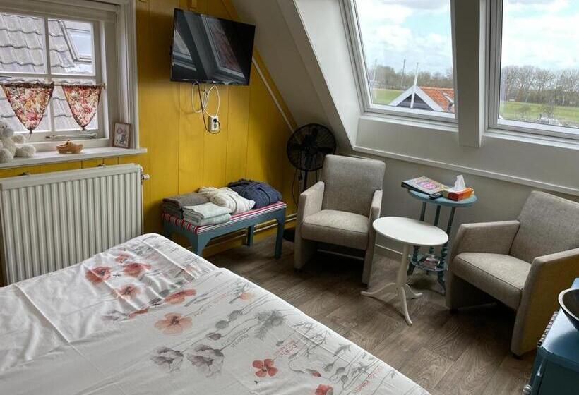 Номер Стандарт Вид на Озеро, Bed And Breakfast De Pepersteeg