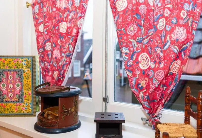 デラックスルーム, Bed And Breakfast De Pepersteeg