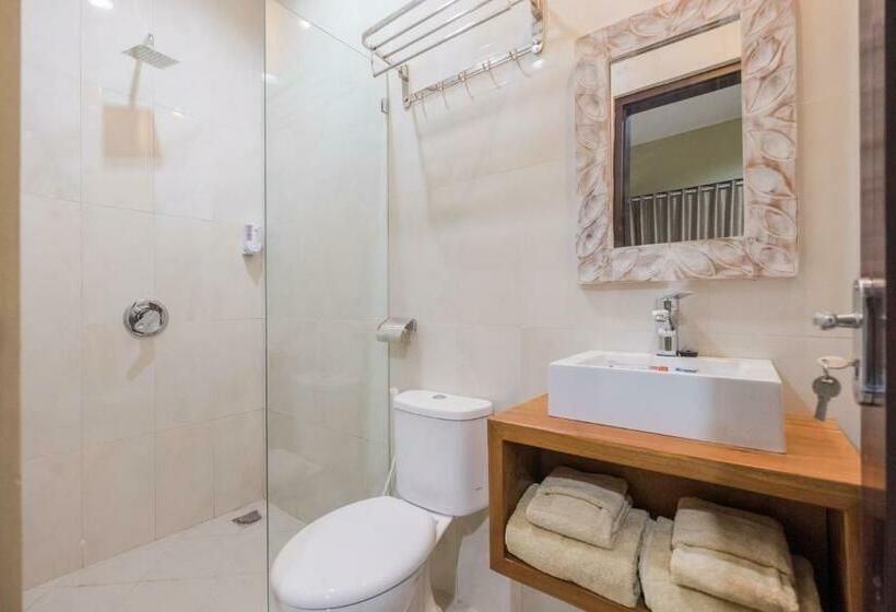 اتاق لوکس با بالکن, Kent Beach House