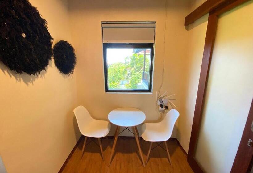 آپارتمان 1 خوابه, Kent Beach House