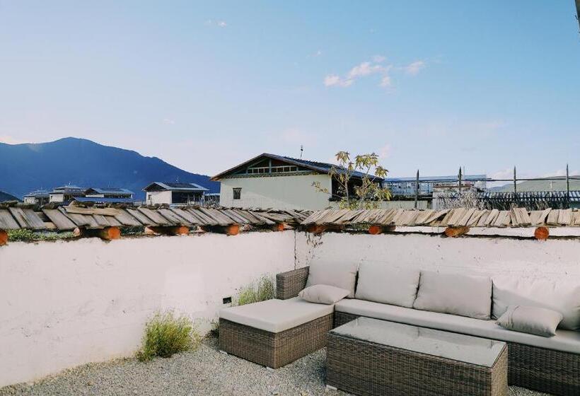 Номер Стандарт Вид на Горы, Shangri La Salloi Rustic Luxury