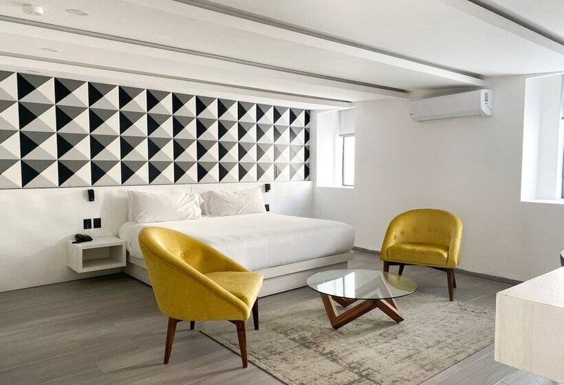 Полулюкс, The Andy