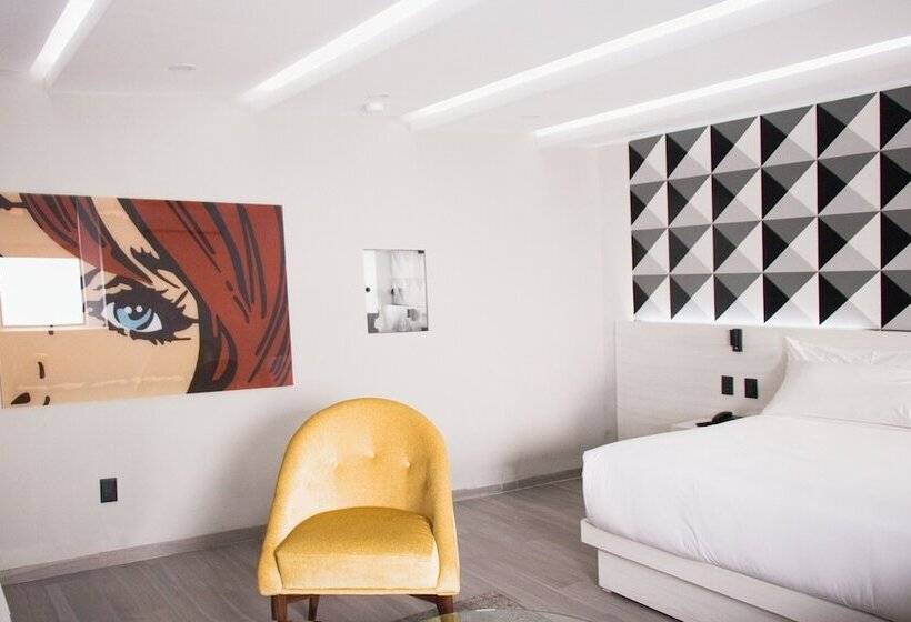 Полулюкс, The Andy