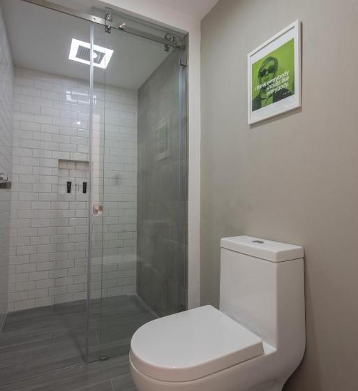 Номер Deluxe, The Andy