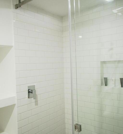 Полулюкс, The Andy