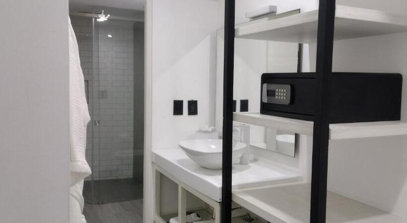 Номер Superior, The Andy