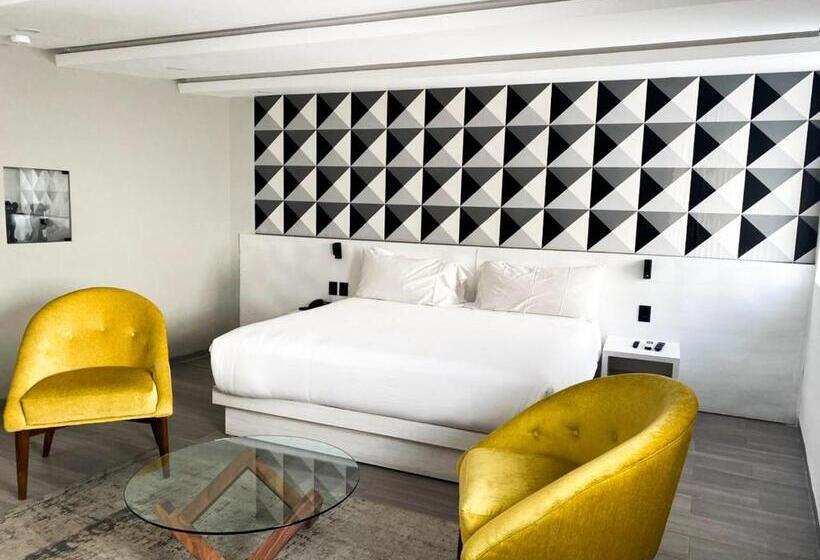 Полулюкс, The Andy