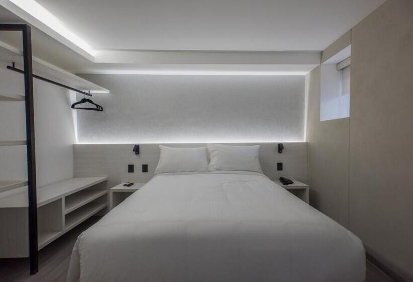 Номер Deluxe, The Andy