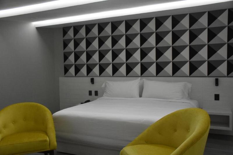 Номер Стандарт, The Andy