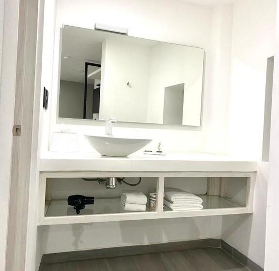 Номер Superior, The Andy