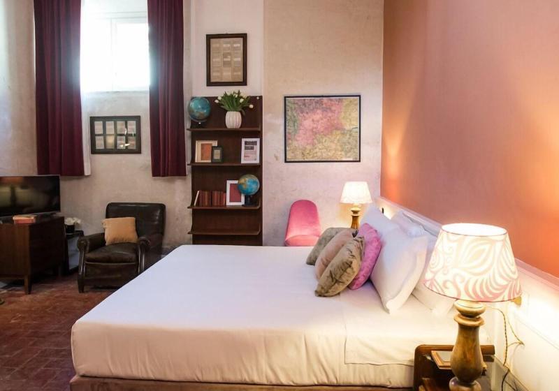 اتاق لوکس با تخت بزرگ, Oltrarno Splendid