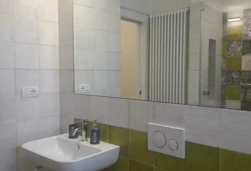 اتاق راحتی سه تخته, H Sa Guest House