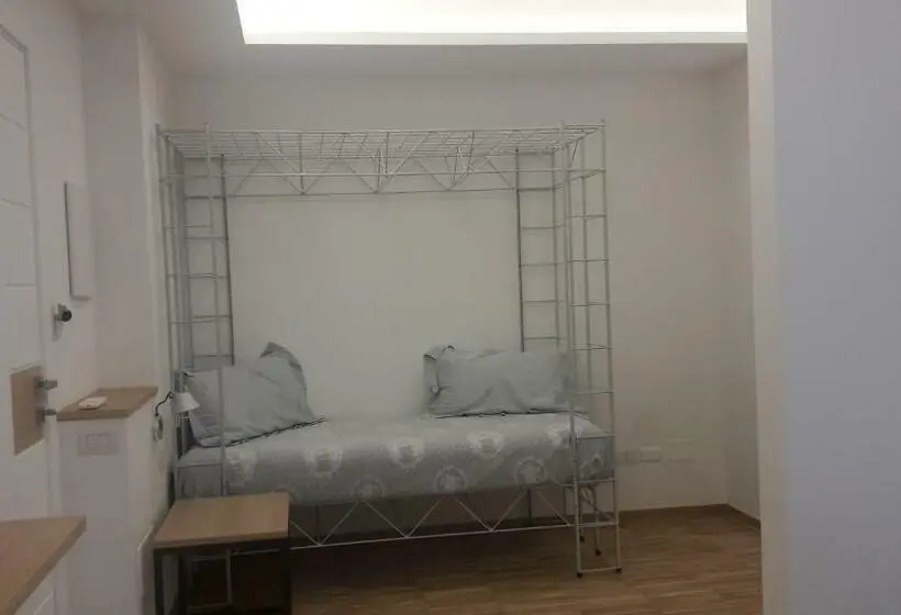 اتاق راحتی سه تخته, H Sa Guest House