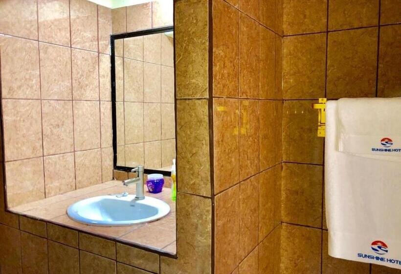 اتاق استاندارد با بالکن, Sunshine View Hotel And Restaurant