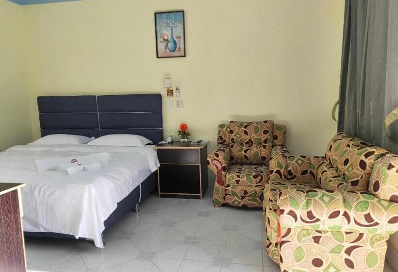 Standard Room King Size Bed, Sunshine View Hotel And Restaurant