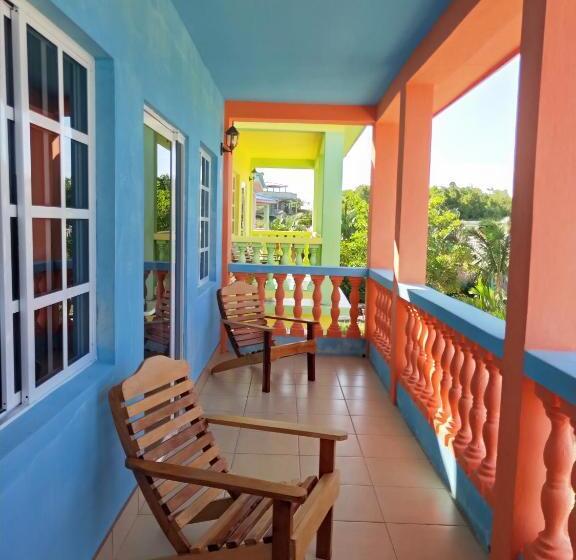 اتاق استاندارد با بالکن, Sunshine View Hotel And Restaurant