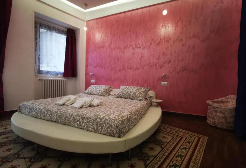 스위트 킹사이즈 침대, Suiteinncentro Dimora Storica