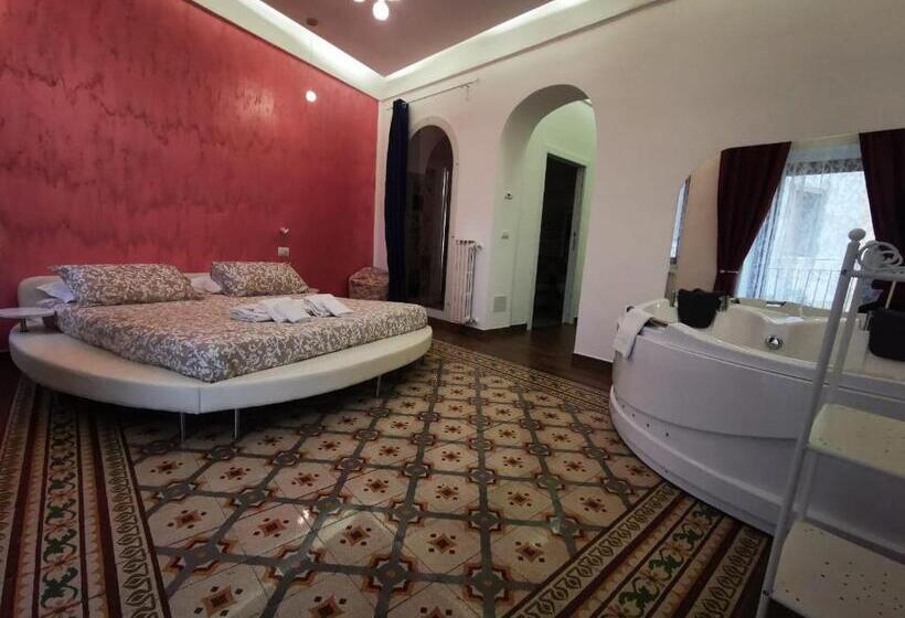 스위트 킹사이즈 침대, Suiteinncentro Dimora Storica