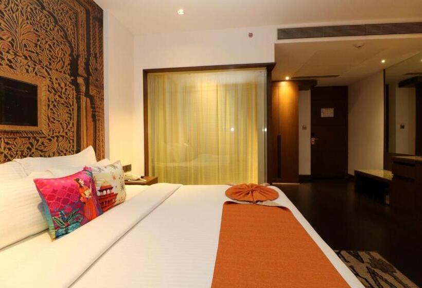 Quarto superior, Gallery 67