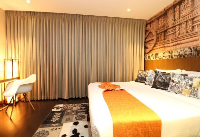 Quarto superior, Gallery 67