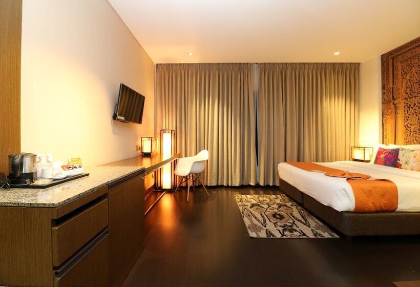 Quarto superior, Gallery 67