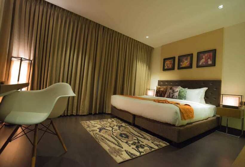 Quarto superior, Gallery 67