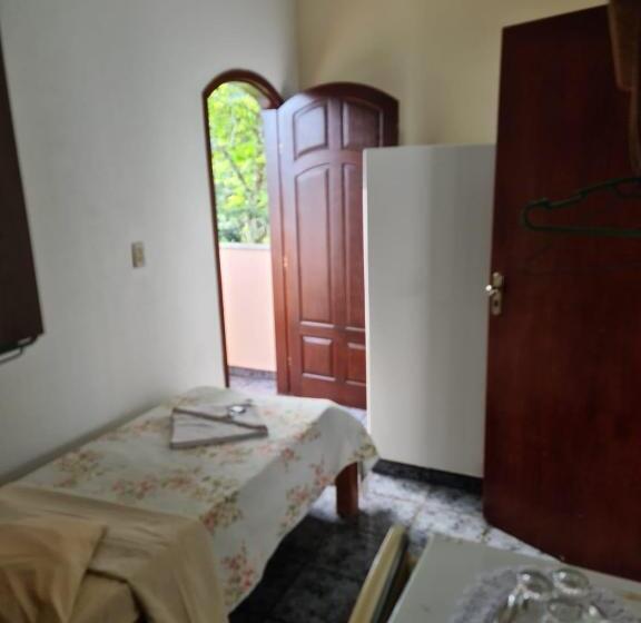 带阳台的三人标准间, Pousada Nossa Senhora