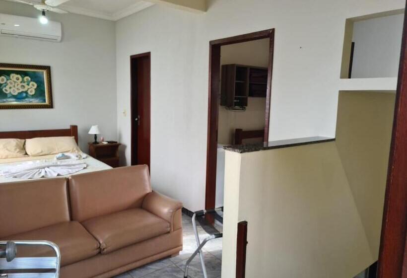 带阳台的三人标准间, Pousada Nossa Senhora