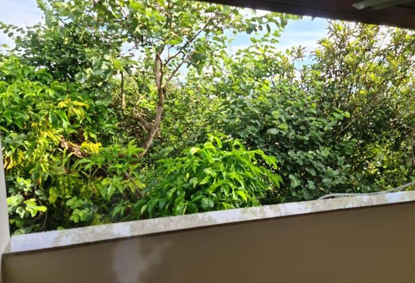 带阳台标准四人间, Pousada Nossa Senhora