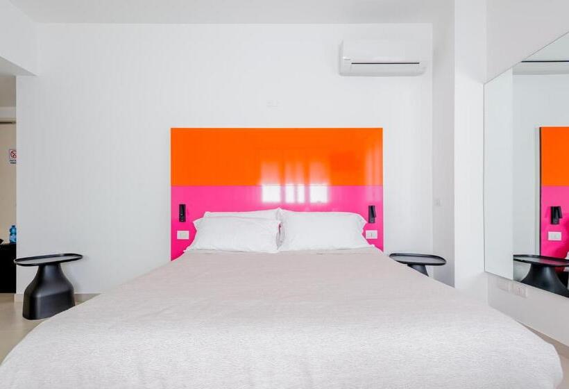 Chambre Quadruple Standard, Parma Room Station