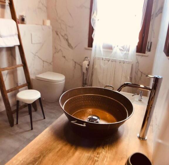 חדר סטנדרט, Viamilano25