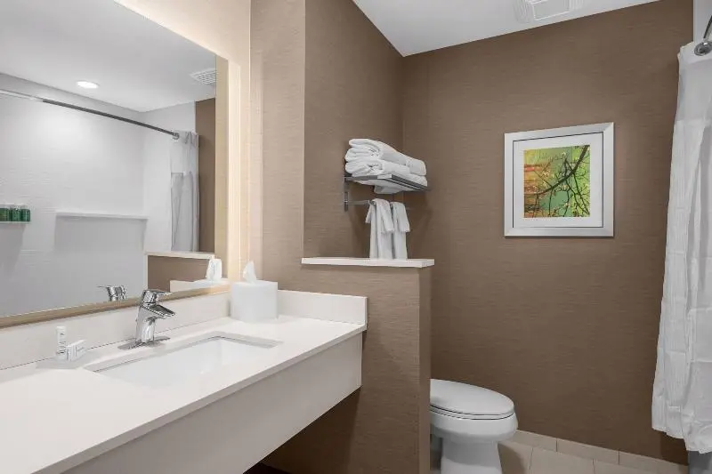 キングサイズベッドのスイートルーム, Fairfield Inn & Suites By Marriott Memphis Marion, Ar