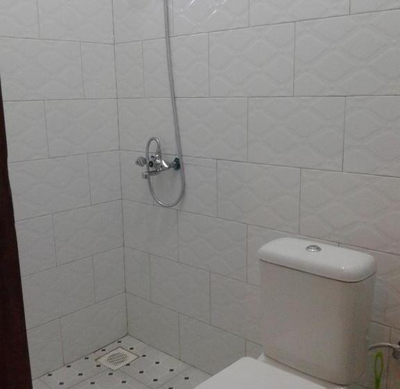اتاق استاندارد یک نفره, Freedom Guest House