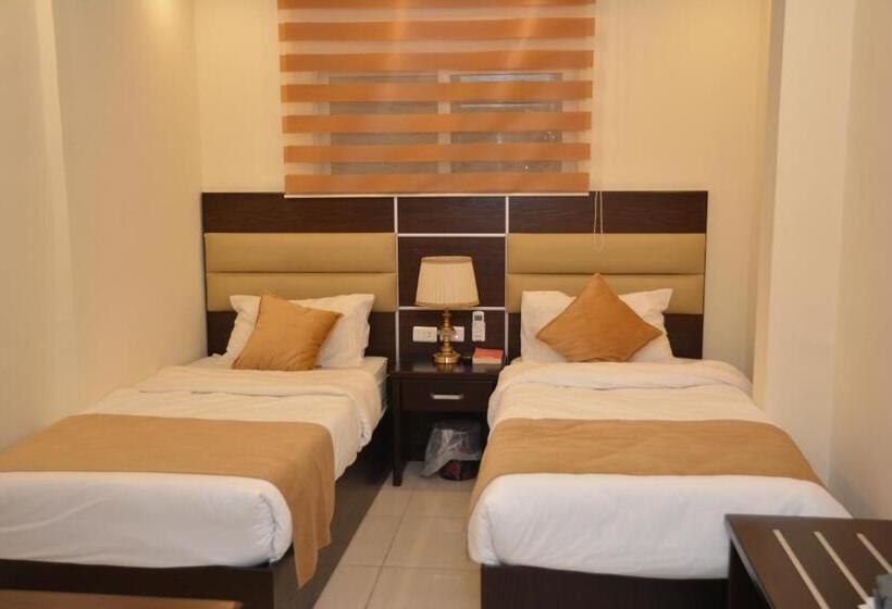 اتاق استاندارد با چشمانداز, Shaqilath