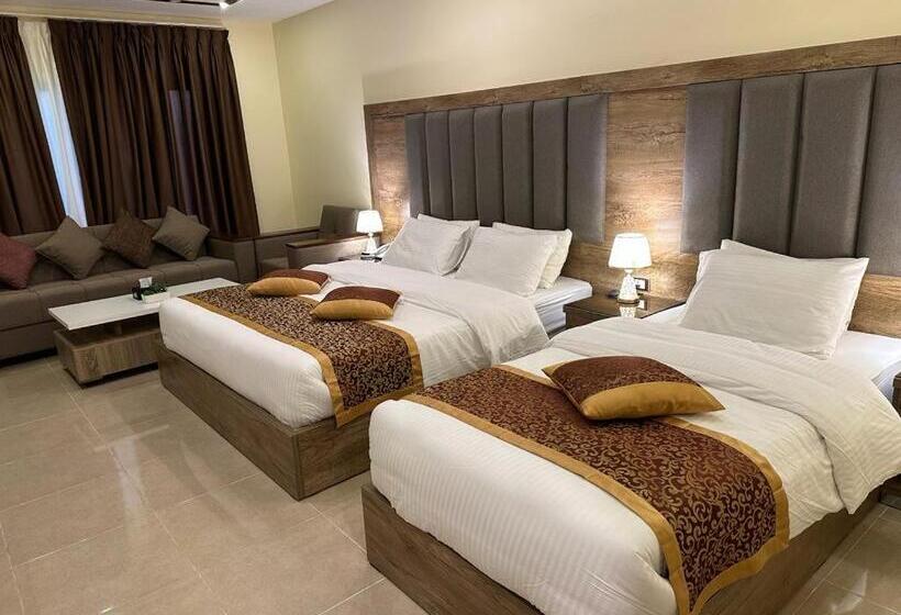 اتاق استاندارد با چشمانداز, Shaqilath