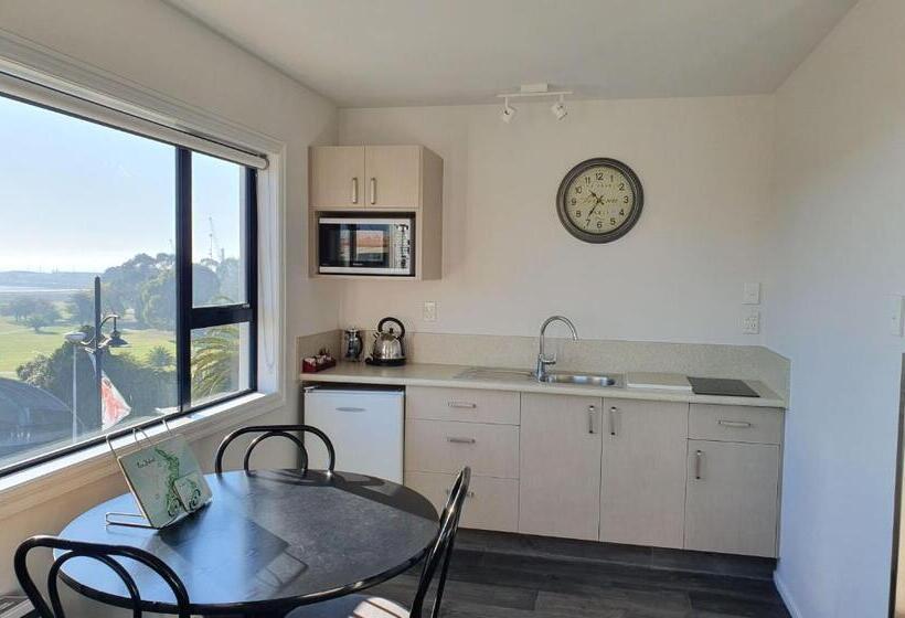 סוויטת סופריור, Panorama Motor Lodge