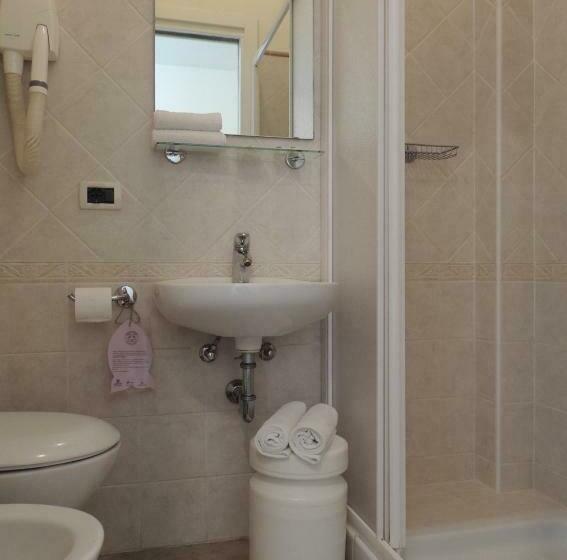 스탠다드 룸, Donegal