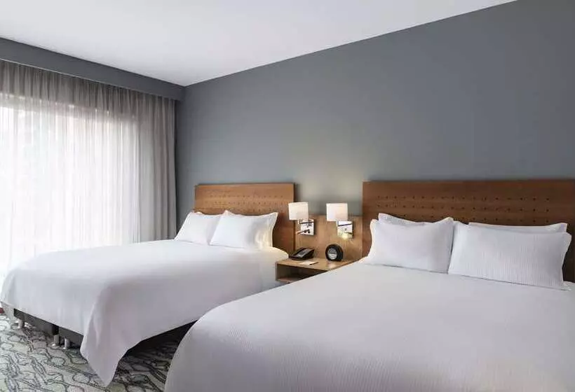 スタンダードスタジオ, Home2 Suites By Hilton Overland Park