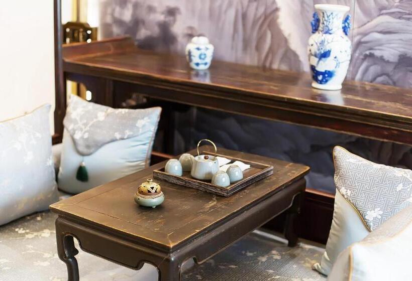 جناح ديلوكس, Lijiang Zen Garden