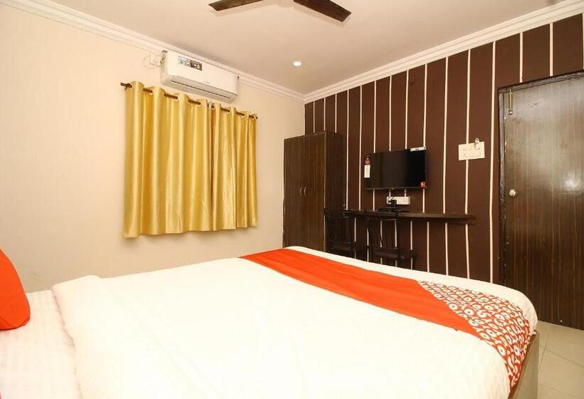 غرفة كلاسيكية ثلاثية, O Nav Bharath Residency