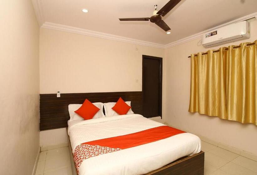 اتاق کلاسیک سه تخته, O Nav Bharath Residency