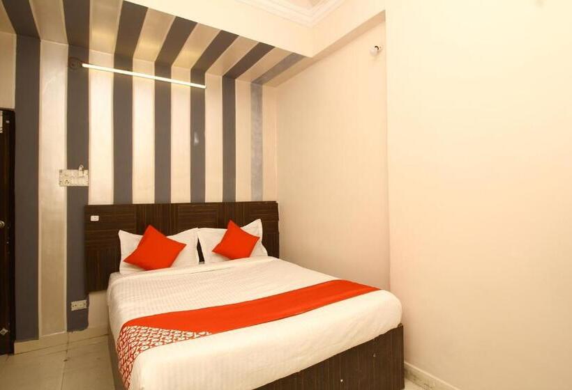 غرفة أساسية, O Nav Bharath Residency