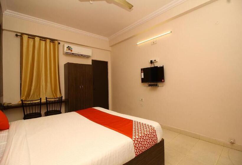 اتاق لوکس سه تخته, O Nav Bharath Residency