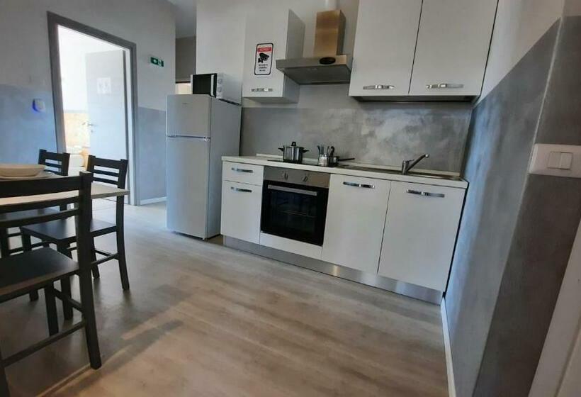 Номер Стандарт, Bergamo Guesthouse   Self Check In