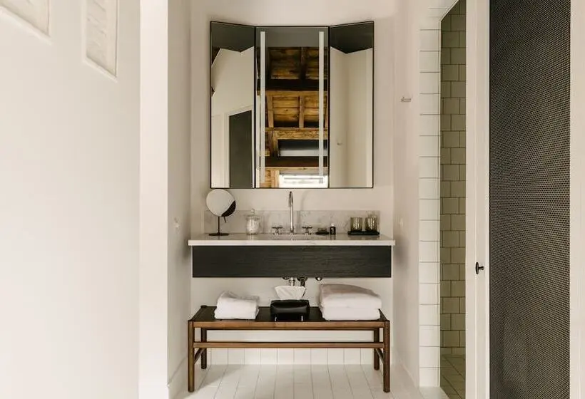 Chambre Supérieure, August