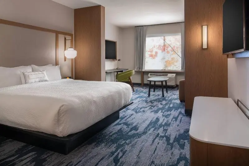 سوئیت با تخت بزرگ, Fairfield Inn & Suites By Marriott Wenatchee