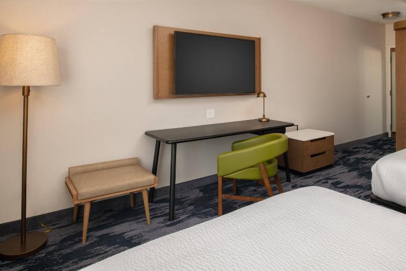 キングサイズベッドのスタンダードルーム, Fairfield Inn & Suites By Marriott Wenatchee